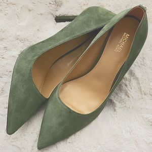 *NWOT* Michael Kors Suede Heels